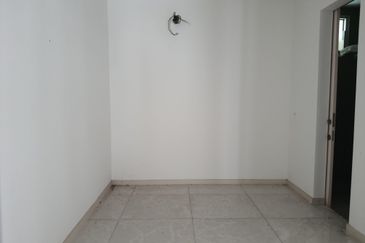 Jalan Bandar Putra Permai 4/2