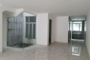 Jalan Bandar Putra Permai 4/2