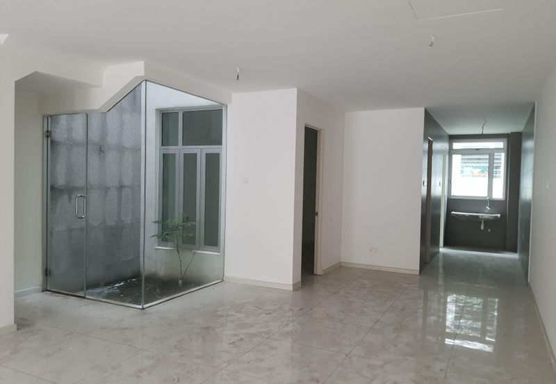 Jalan Bandar Putra Permai 4/2