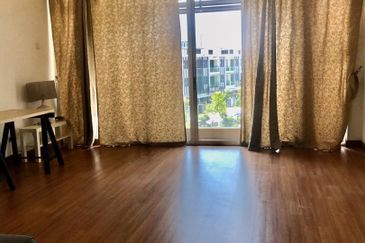 USJ HEIGHT 2.5 STOREY FOR SELL 