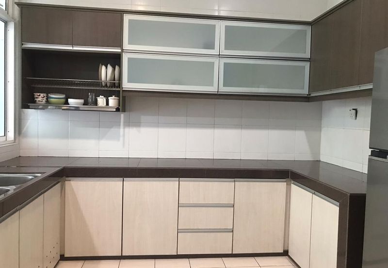 USJ HEIGHT 2.5 STOREY FOR SELL 