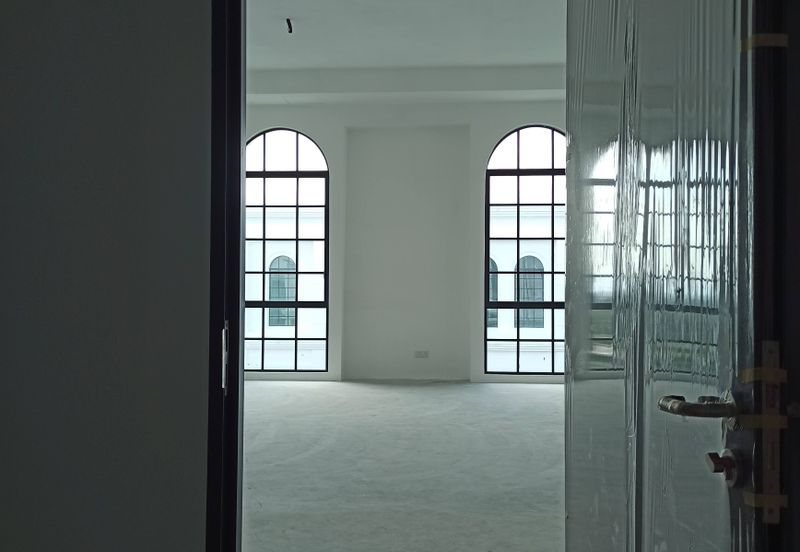 Whitten Eco Majestic