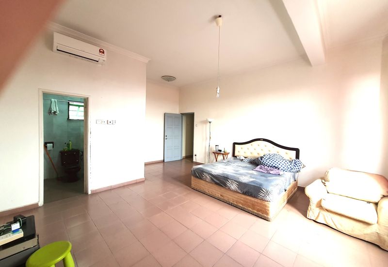 Putra Indah Condominium