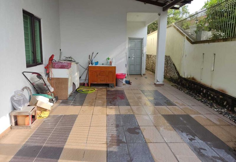 Taman Bukit Berlian, Mantin