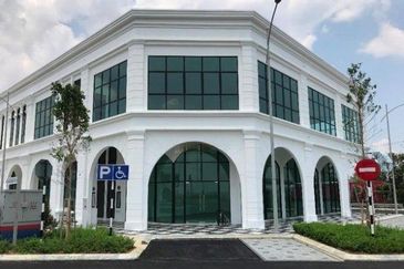 Ivoris @ Eco Majestic