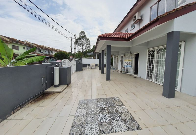 Taman Pinggiran Putra