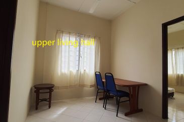 Taman Pinggiran Putra