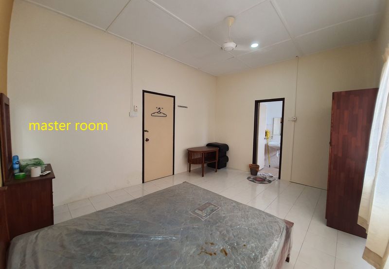 Taman Pinggiran Putra