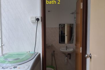 Taman Pinggiran Putra