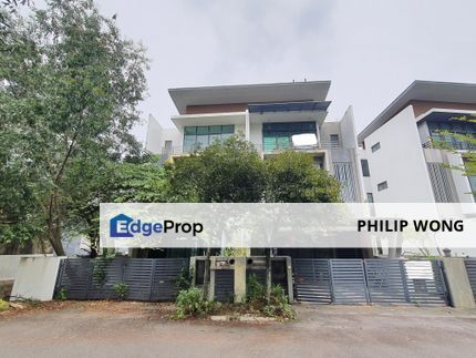 3 Storey SEMI-D Taman Putra Prima For Sale { THE PLACE GIVE YOU PEACE OF MIND }, Selangor, Puchong