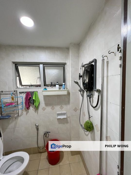 Taman Prima Topikal Double storey End Lot For Sale, Selangor, Seri Kembangan