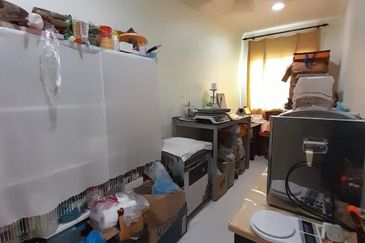 Jalan Puchong Utama 10/1 