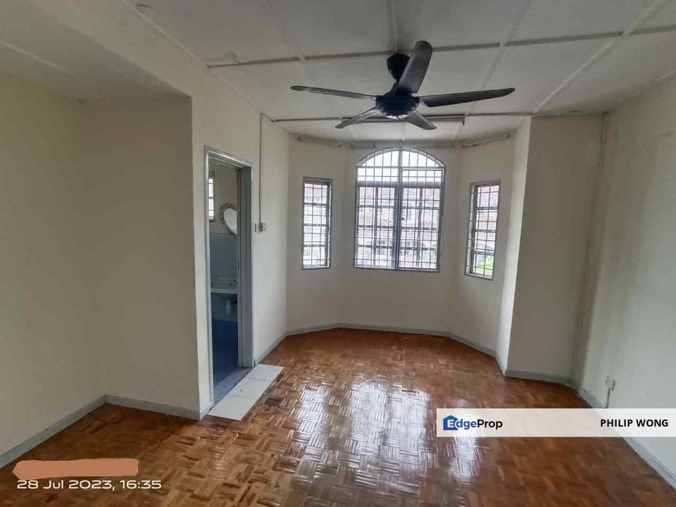 Below Price Freehold Bandar Bukit Puchong Double Storey House For Sale, Selangor, Puchong