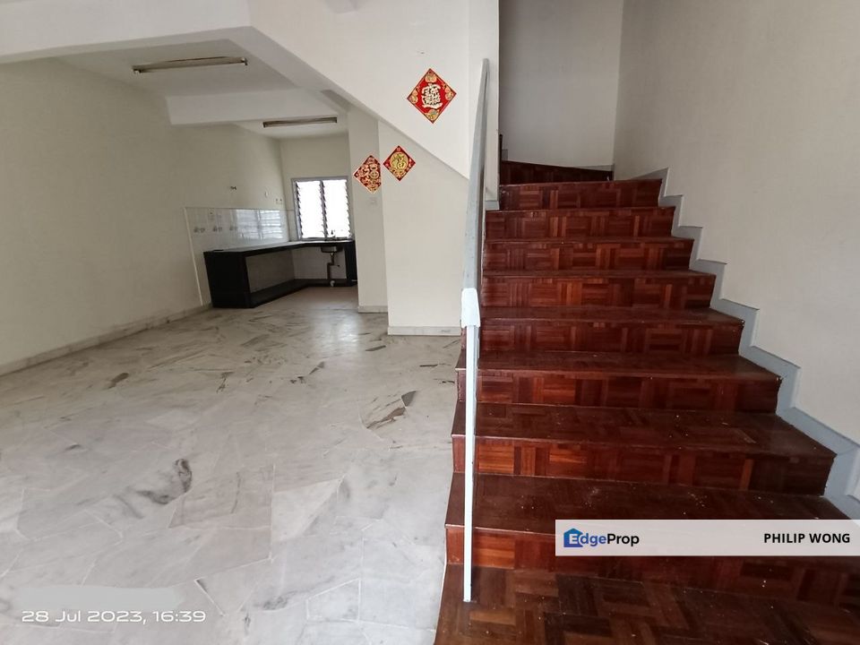 Below Price Freehold Bandar Bukit Puchong Double Storey House For Sale, Selangor, Puchong