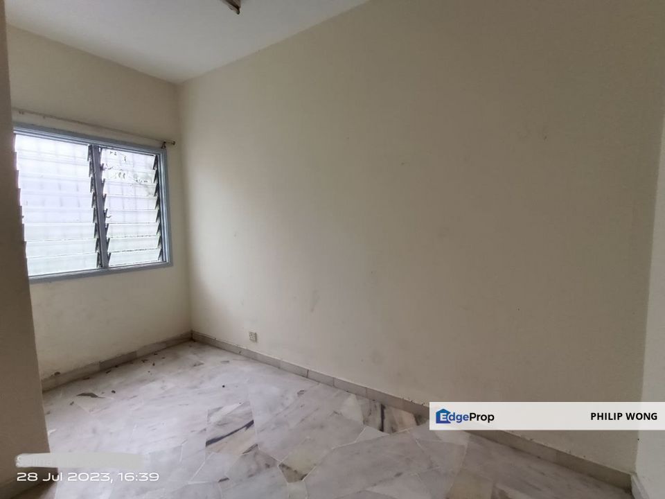 Below Price Freehold Bandar Bukit Puchong Double Storey House For Sale, Selangor, Puchong