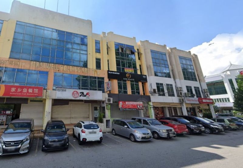 Ground floor Bandar Puteri Puchong shoplot for rent 