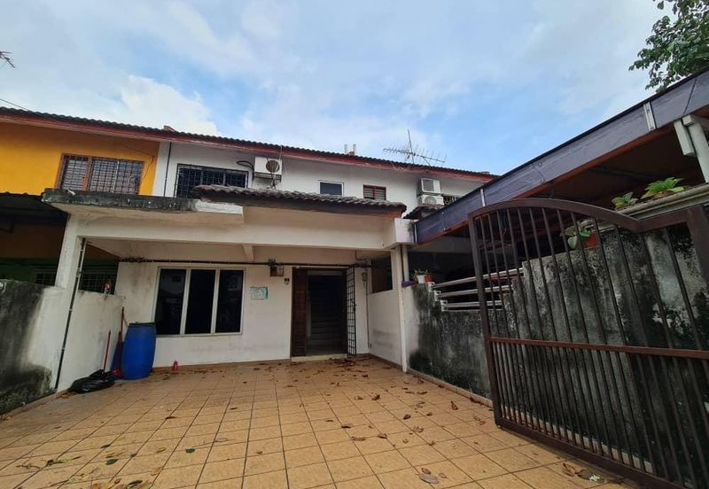 Jalan Bandar Putra Permai 4/2