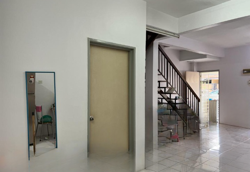 Jalan Bandar Putra Permai 4/2