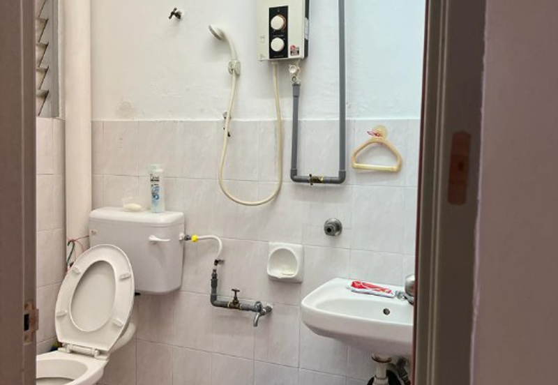 Jalan Bandar Putra Permai 4/2