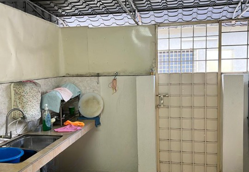 Jalan Bandar Putra Permai 4/2