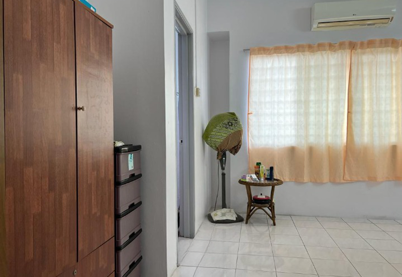 Jalan Bandar Putra Permai 4/2