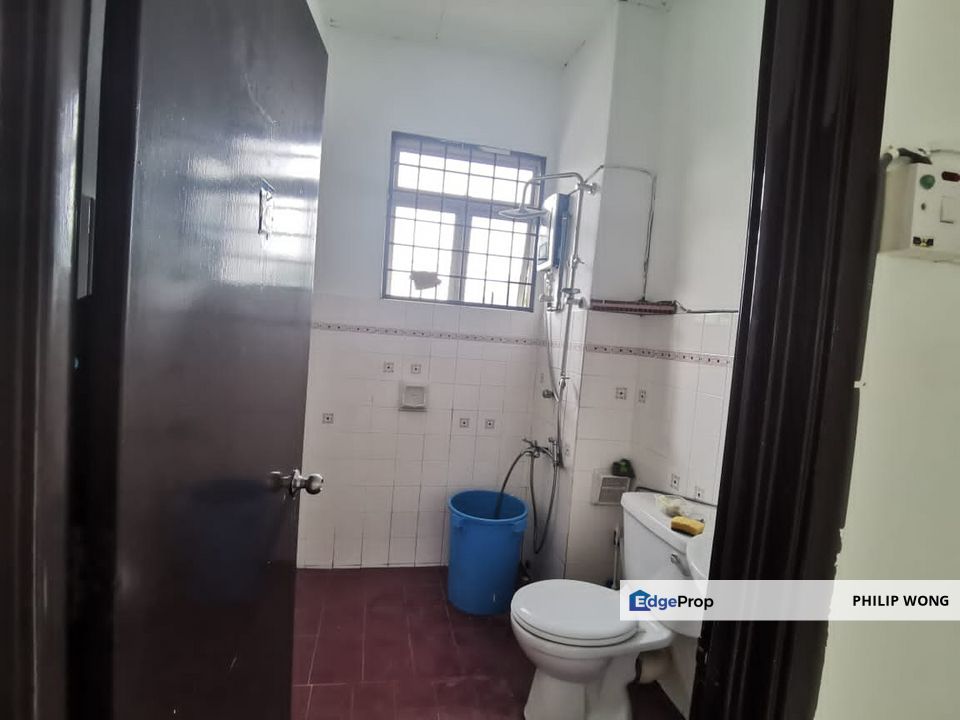 Taman kinrara 4 Double storey terrace 20 x 65, Selangor, Puchong