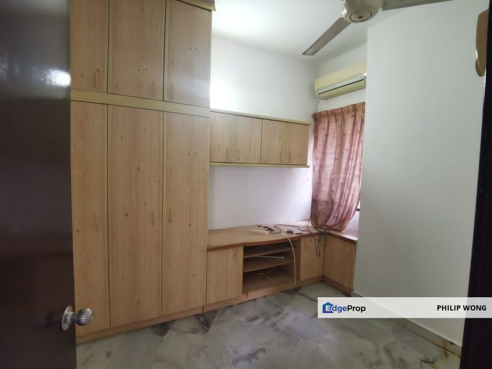 Taman kinrara 4 Double storey terrace 20 x 65, Selangor, Puchong