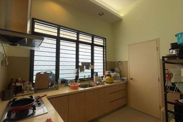 Bandar Puteri Puchong two storey terrace house 22 x75 for Sales