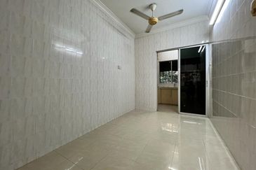 Jalan Bandar Putra Permai 4/2