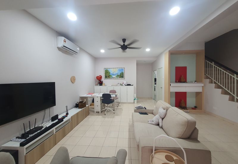 Taman Pinggiran Putra