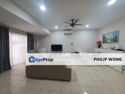 Taman Pinggiran Putra Double storey for sale 22 x 70 Moving in condition, Selangor, Seri Kembangan