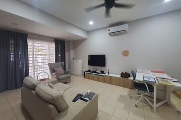 Taman Pinggiran Putra