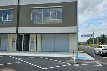 Pusat Komersial Lobak