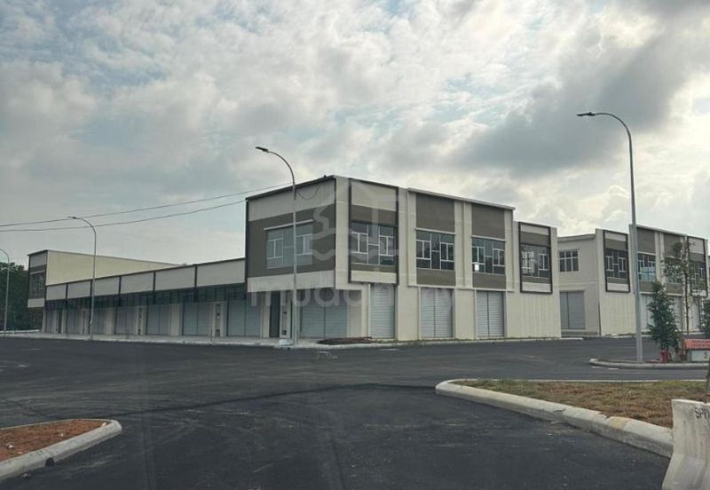 Pusat Komersial Lobak