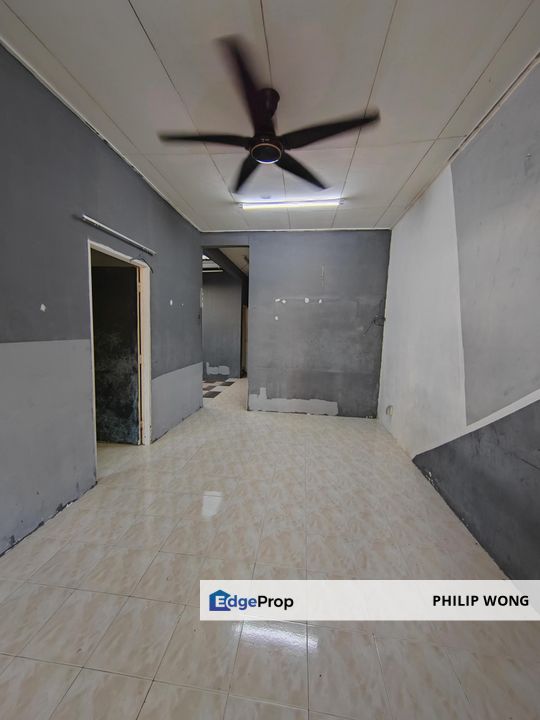 Taman Lestari Putra, Seri Kembangan, Selangor Single Storey house for Sale 20 x 70, Selangor, Seri Kembangan