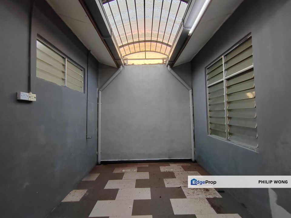 Taman Lestari Putra, Seri Kembangan, Selangor Single Storey house for Sale 20 x 70, Selangor, Seri Kembangan