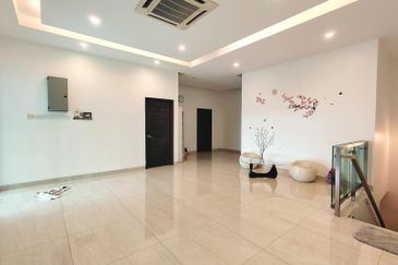 TAMAN DAHLIA INDAH (MANTIN)