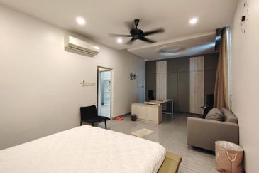 TAMAN DAHLIA INDAH (MANTIN)