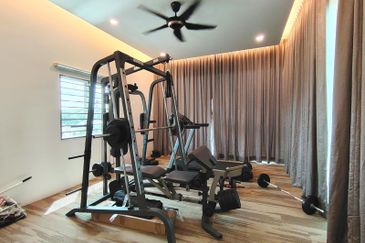 TAMAN DAHLIA INDAH (MANTIN)