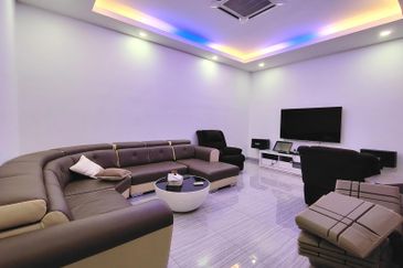 TAMAN DAHLIA INDAH (MANTIN)