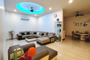 TAMAN DAHLIA INDAH (MANTIN)