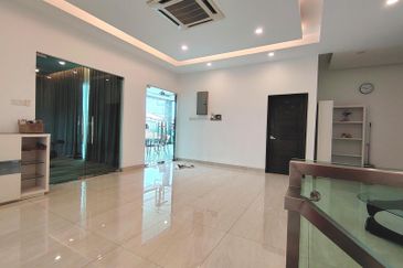 TAMAN DAHLIA INDAH (MANTIN)