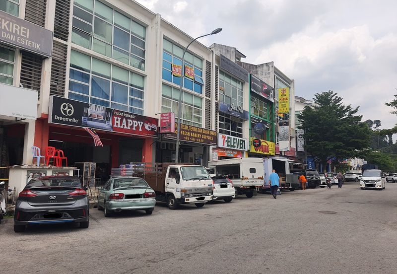 3 Elements @ Seri Kembangan