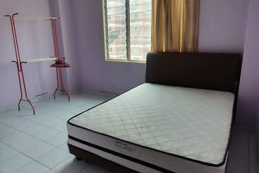 The i Residence Condominum