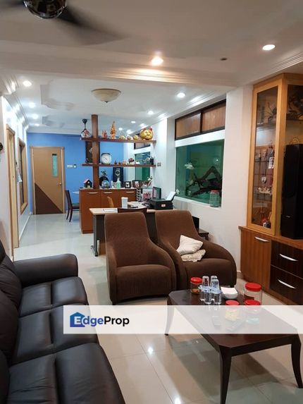 Taman Pinggiran Putra, Seri Kembangan,  Semi-d house with extra land for sale, Selangor, Seri Kembangan