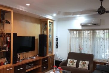 Taman Pinggiran Putra