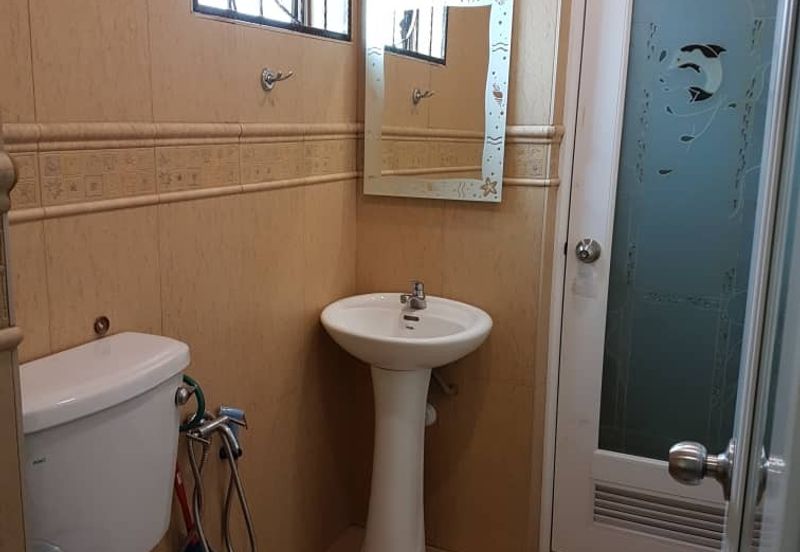 Taman Pinggiran Putra