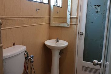 Taman Pinggiran Putra