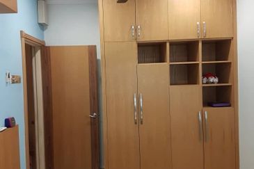 Taman Pinggiran Putra