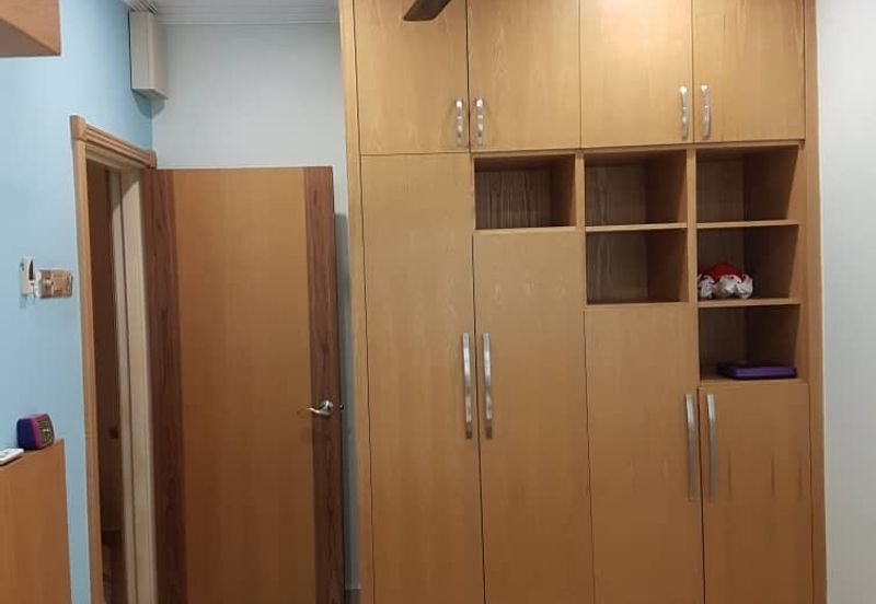 Taman Pinggiran Putra